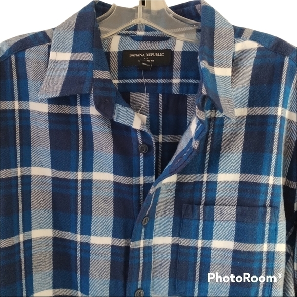 Banana Republic Other - Banana Republic Standard Fit Button Front Blue Plaid Shirt M